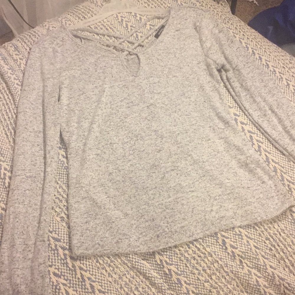 Grey long sleeve shirt